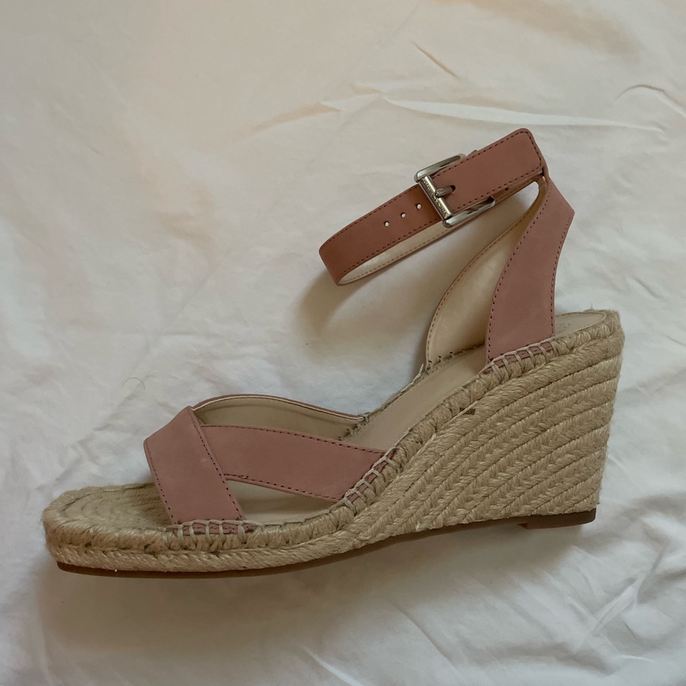 Vince Camuto Pastel Pink Wedges- Size 10